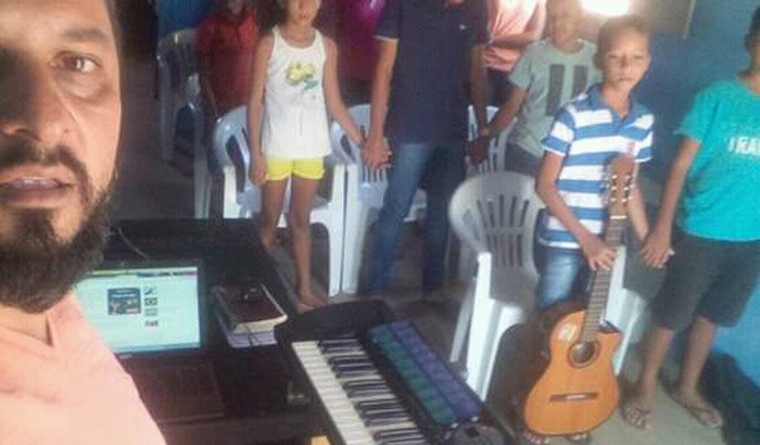 Contribua  com a construção do projeto alcançando vidas 
