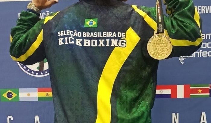 AJUDE UMA ATLETA