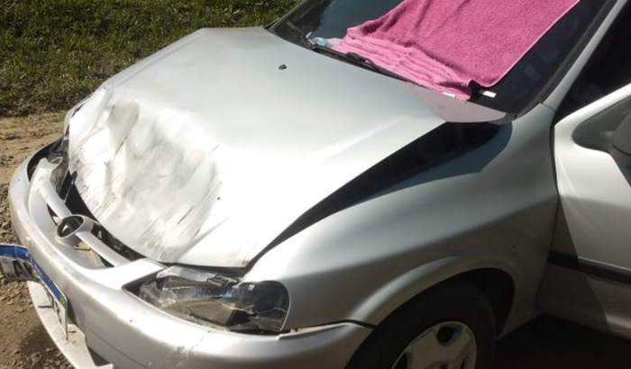 ajuda pra tirar meu carrinho  da chapeaça