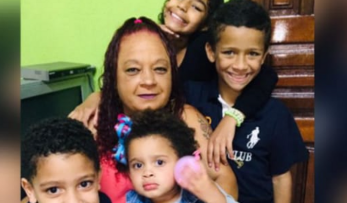 Ajude a Maria Letícia vencer o câncer