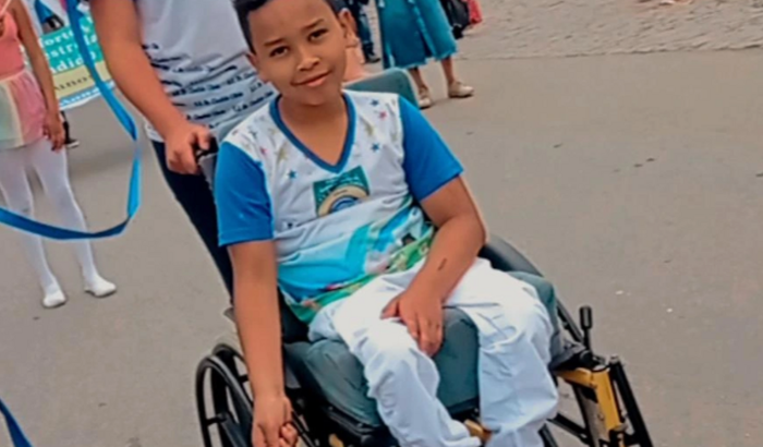 Ajudar para comprar uma cadeira de rodas para Davi Emanuel 