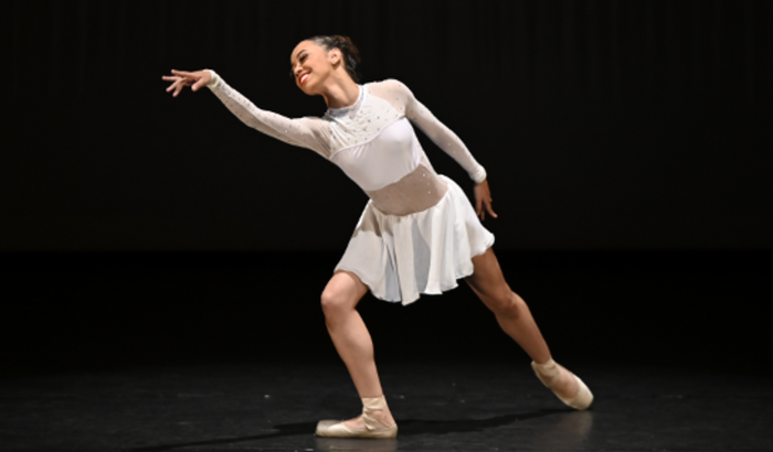 Me ajudem a realizar meu sonho de dançar no exterior 