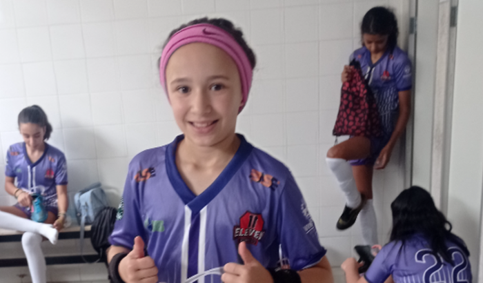 Contribua para que Alice possa ir jogar um torneio na Espanha  