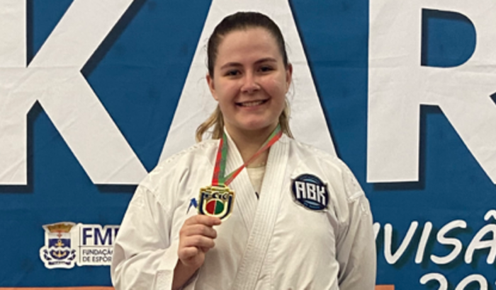 Ajuda para pagar passagens para campeonato