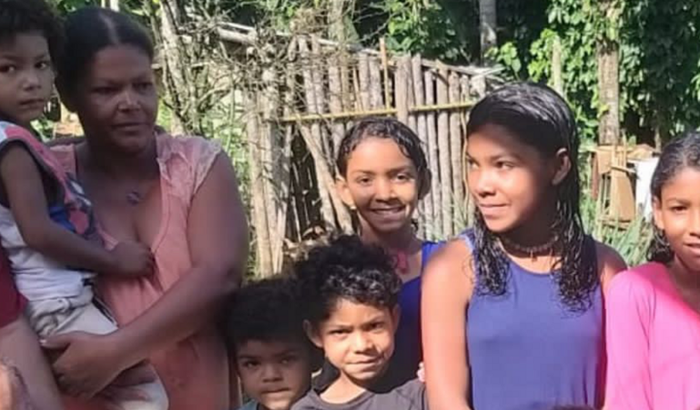 Ajuda às famílias carentes