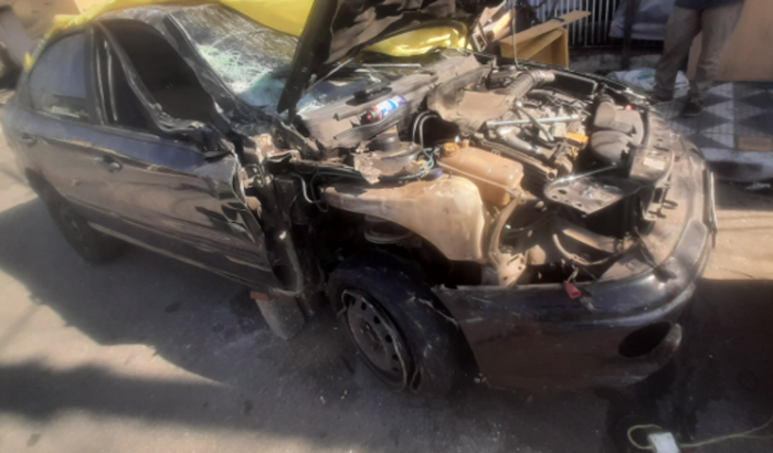 Reforma de veículo de trabalho.