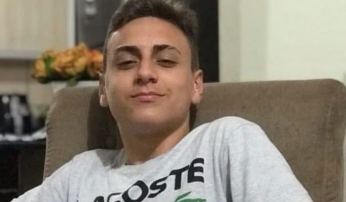 Colabore com o Júlio Rohenkohl!