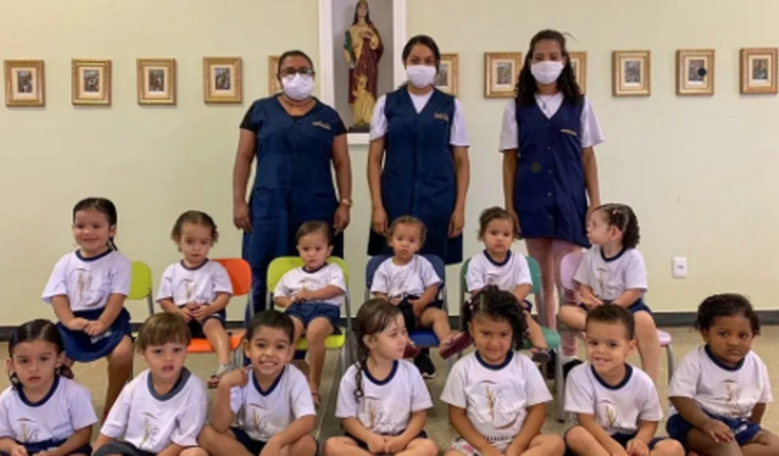 Campanha solidária faça uma criança sorrir