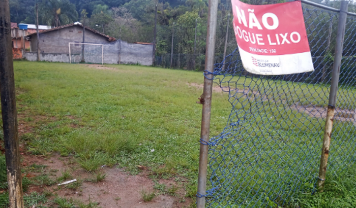 Escolinha de Futebol Educando atraves do Esporte