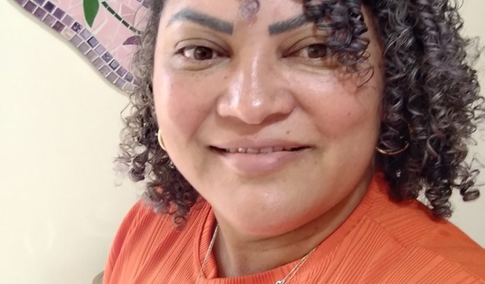 Ajuda para prótese do quadril 