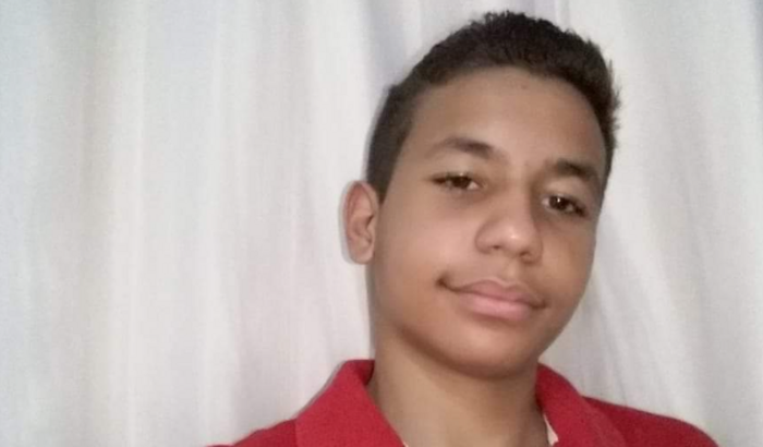 AJUDA NO TRATAMENTO DO VITOR