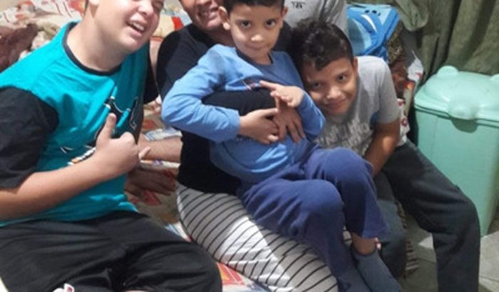 Ajuda alimentar meus filhos 