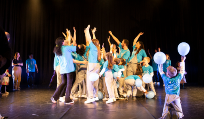 Espelhos e equipamentos para a nossa sala de dança