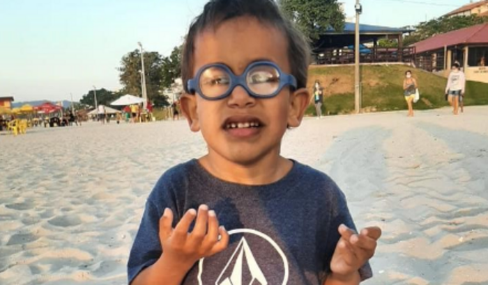 ARRECADAÇÃO ÓCULOS INFANTIL BERNARDO