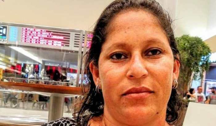 Ajuda nas despesas médicas para Simone