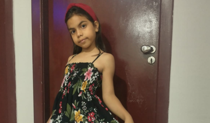 Ajuda a minha irmã com a Prótese