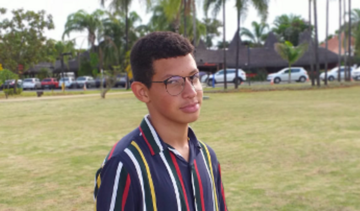 Ajude o Matheus em seu tratamento ortodôntico! 