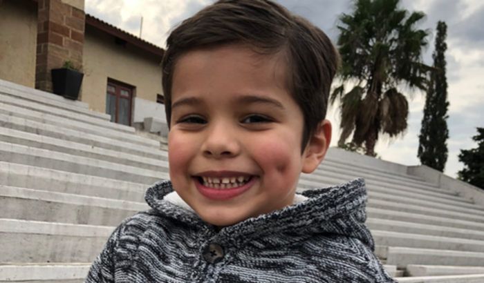 Aparelho auditivo para o Bento