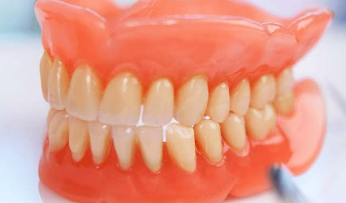 Prótese para o seu Claudio 