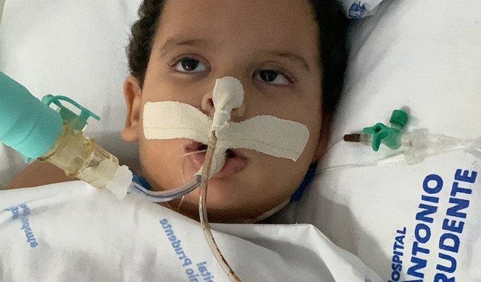 ajude ao pequeno Vinicius que está na UTI