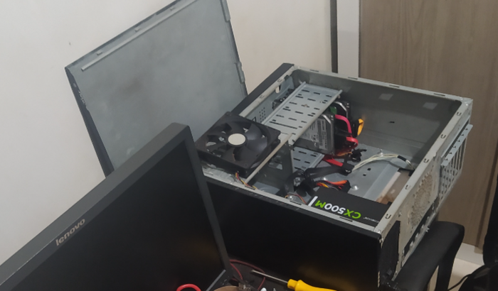 concertar meu Pc, que é minha fonte de trabalho | Vaquinhas online