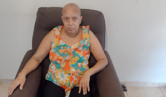 Ajudar a pagar exames do câncer e pagar contas em atraso