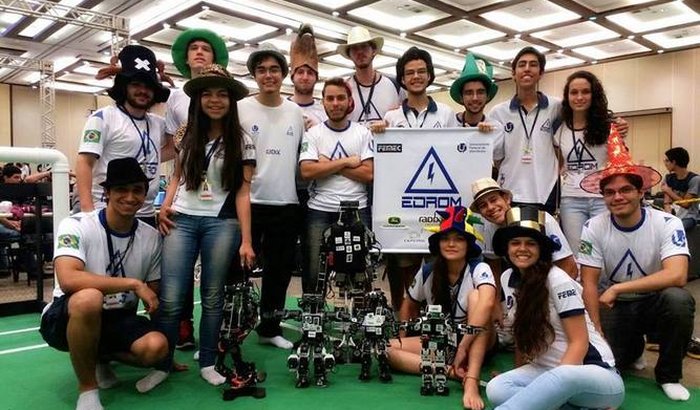 Alunos rumo à RoboCup 2016