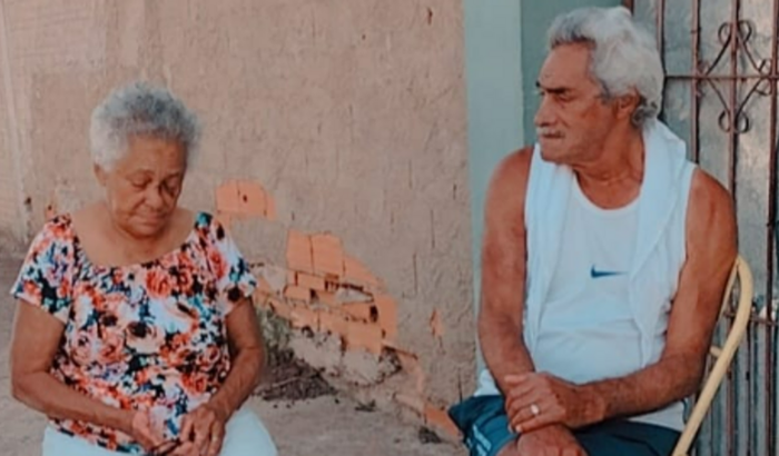Ajude a Dona Hilda a Comprar a Casinha dela.