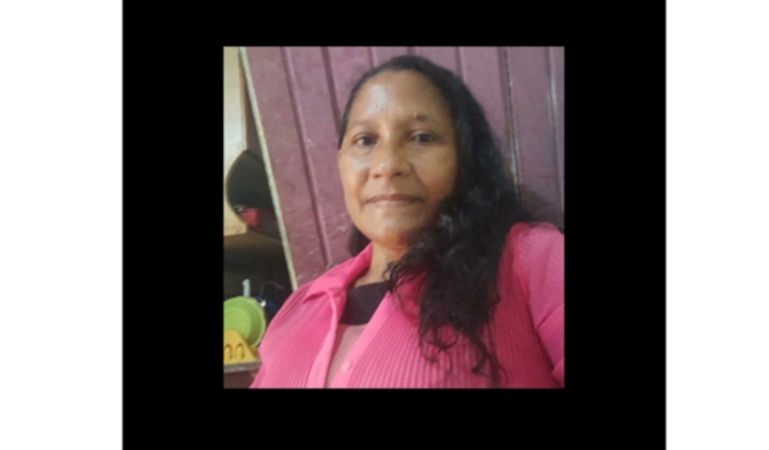 Ajuda para uma amiga: Ana Cláudia