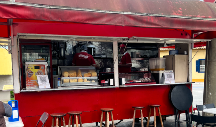 Ajude Djalma&Simone - Trailer Univap