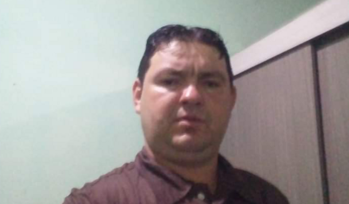 CIRURGIA EMERGENCIAL DE PEDRA NOS RINS