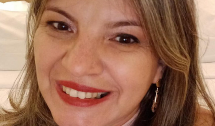 Ajuda para nossa querida Lídia . 