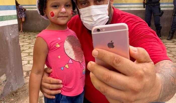 Mês das crianças no Balança menino 