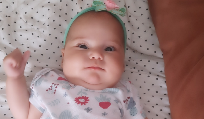 Consulta com gastropediatra para Louise 