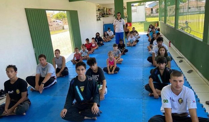 Ajuda para custos dos alunos do programa infanto juvenil de hapkido