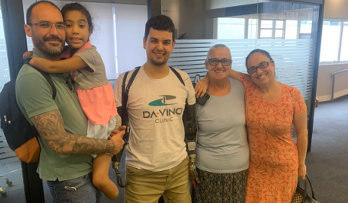 PRÓTESES PARA ALICE  