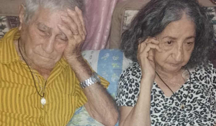Mãe com parkinson e pai com alzheimer adaptação de casa