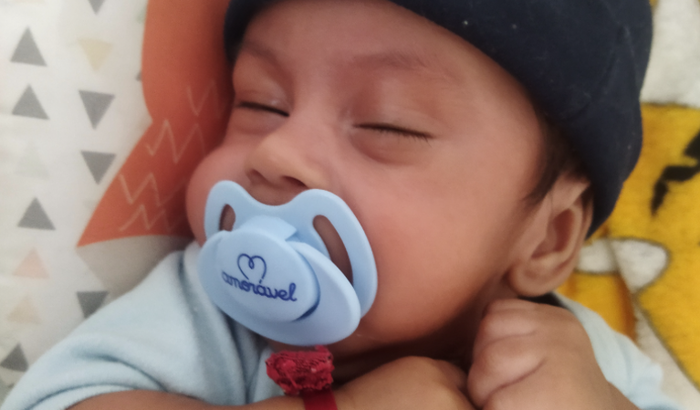 Leitinho Para o Bebê Theo