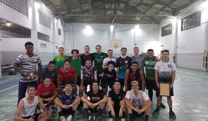 Ajuda para o time de futsal da Unifesp BS