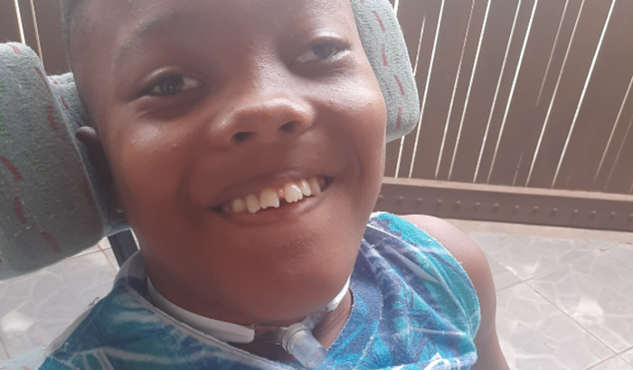 Precisamos de uma cadeira de rodas para o ÍCARO