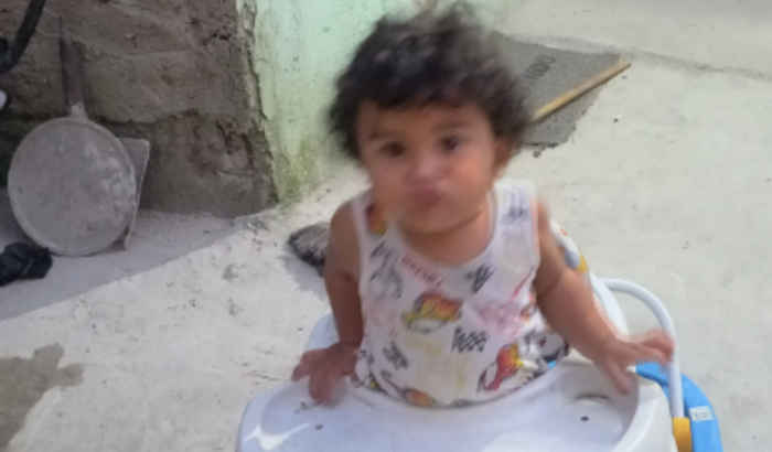 Preciso de roupinhas de bebê e fraudas