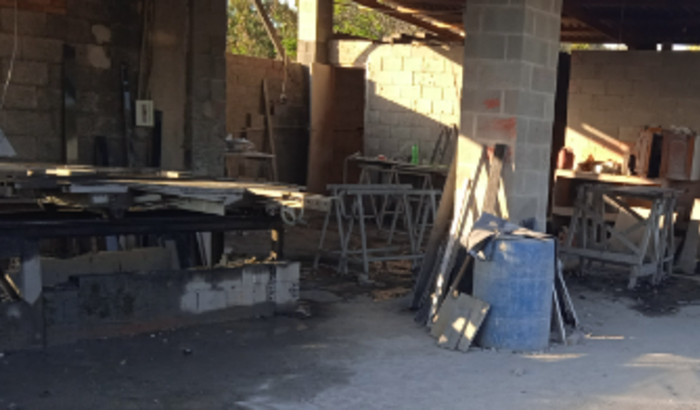 Para comprar um máquina de trabalho 