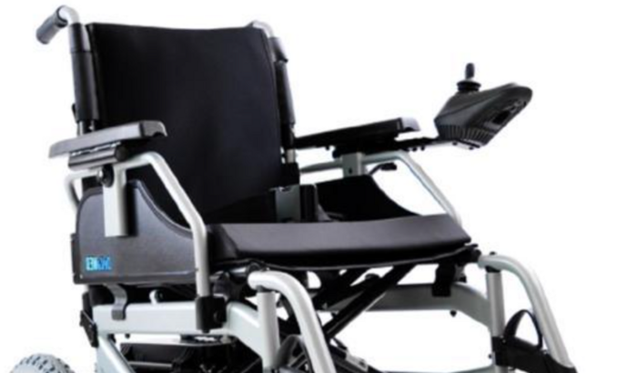 Cadeira de Roda Motorizada Desmontável D1000