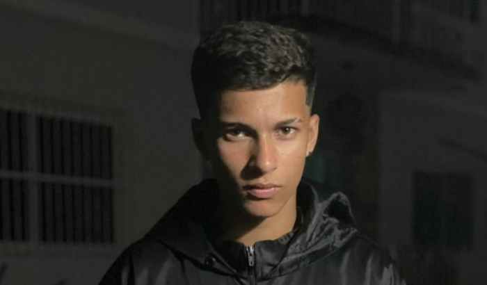 AJuda na compra de Produtos Médicos Hospitalares e Medicamentos.