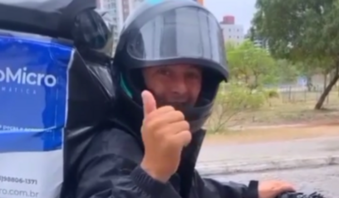 Moto para o motoboy Barros! 