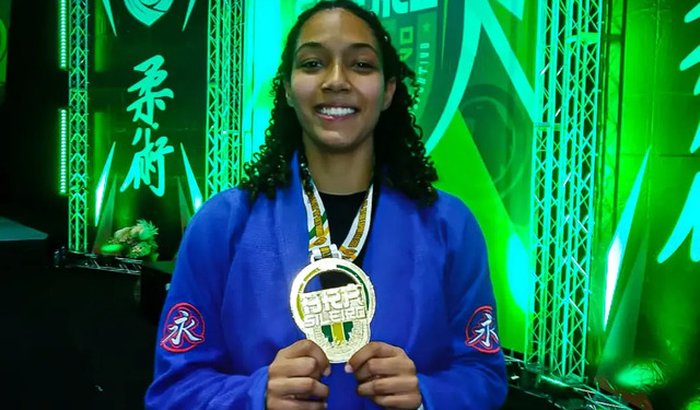 Ajuda para Isabely competir no campeonato Europeu de Jiu-Jitsu