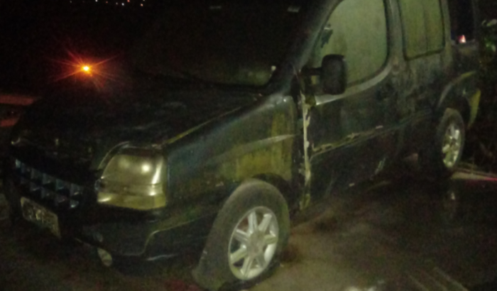 Ajuda para restaurar um veiculo fiat doblo 1.3 ano 2002 em pessimo estado