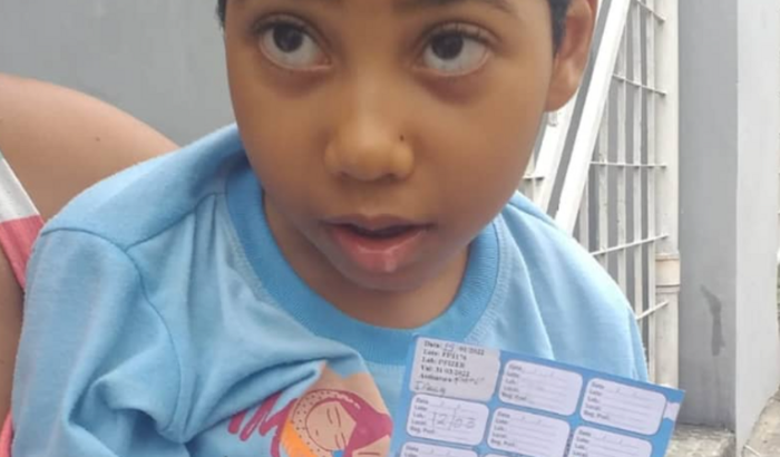 Vamos ajudar Matheus a comprar uma bermuda e um colete postural