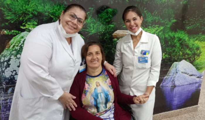 Ajude a Jani vencer o câncer nos ossos!!