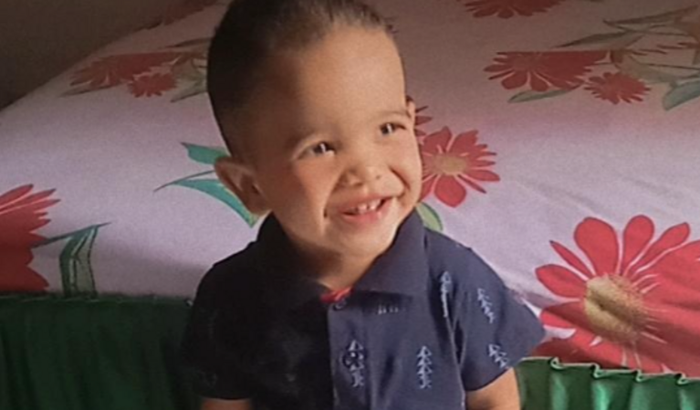 Cirurgia de hérnia do pequeno Pietro 